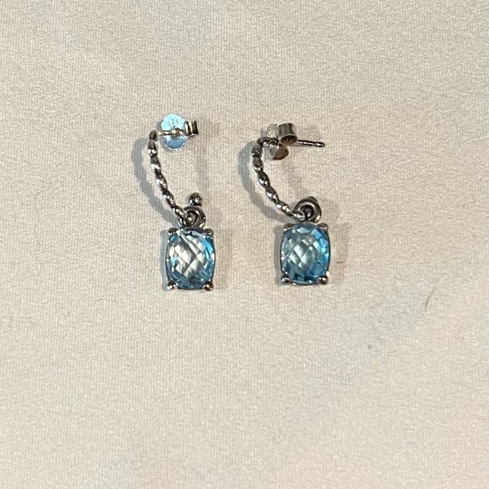 Pandora ‘retired’ cool breeze blue topaz earrings